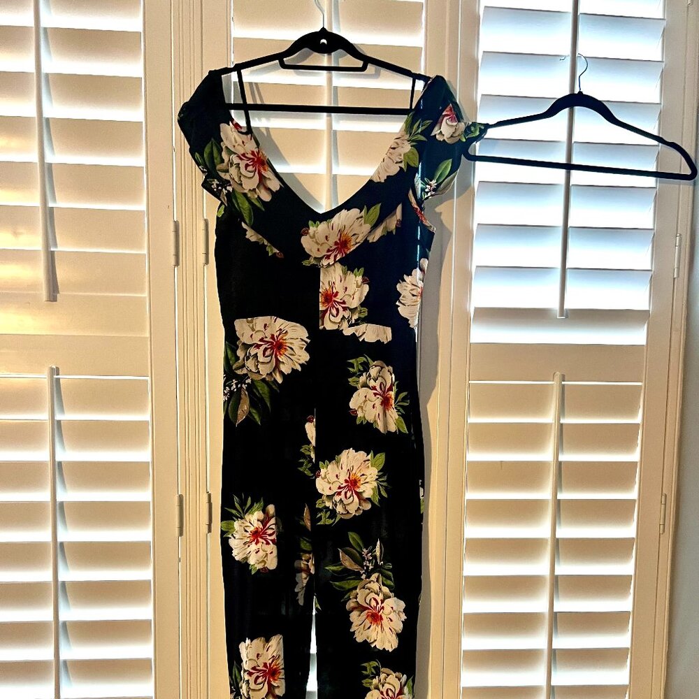 Tropical off-shoulder jumpsuit